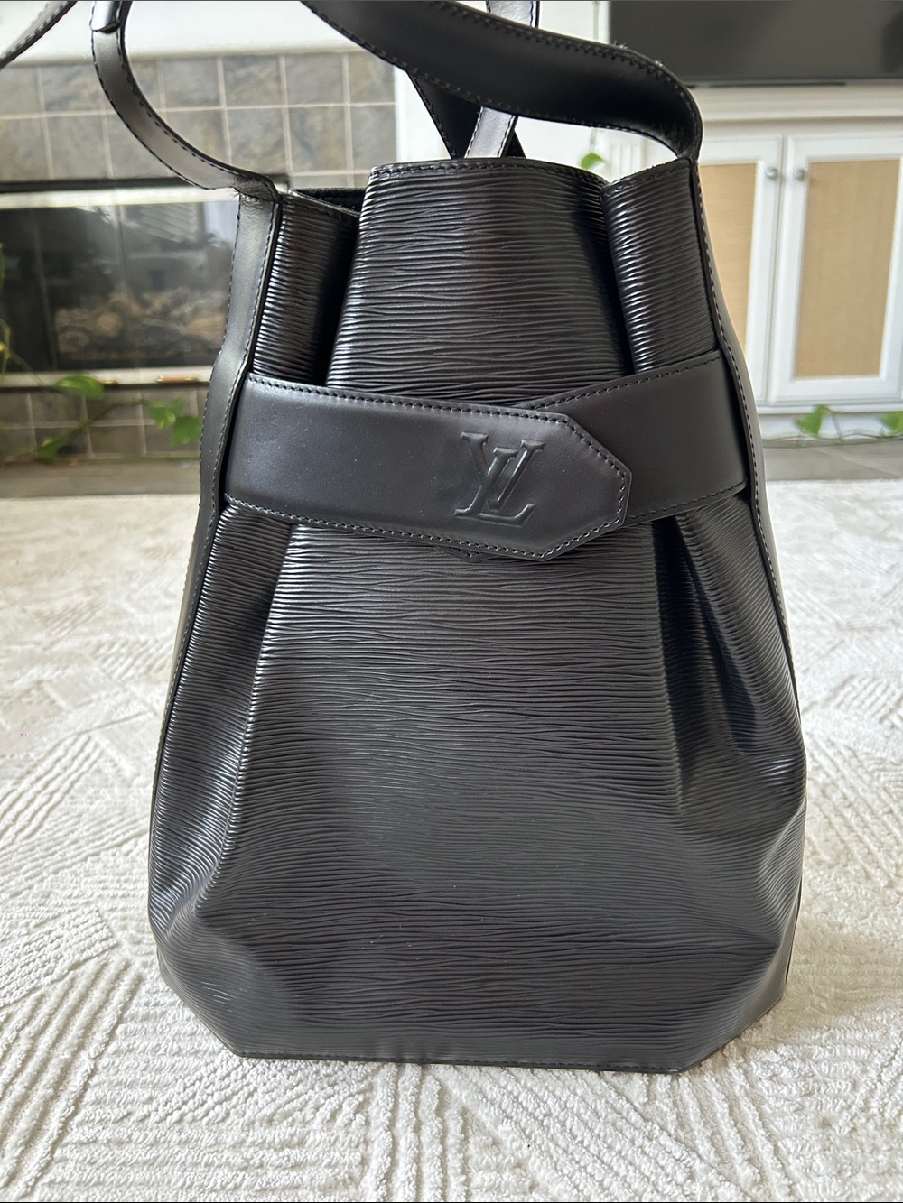 Louis Vuitton Black Epi Leather Bucket Messenger Bag